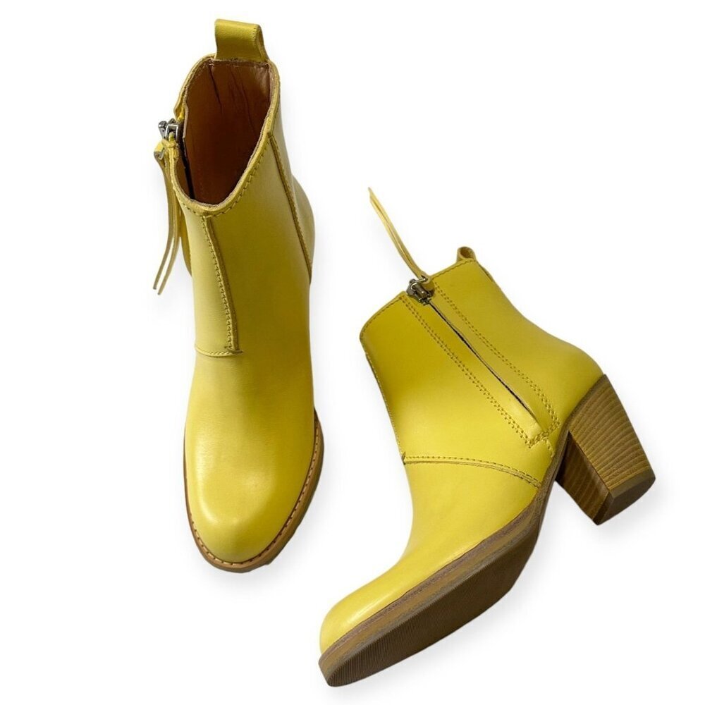 Acne Studios Pistol Boots in Lemon Yellow Leather – Size 37 – New in Box - Picture 3 of 16